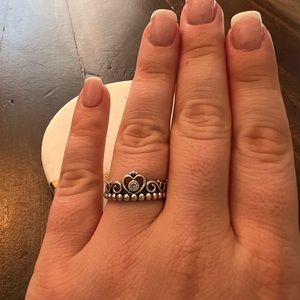 Pandora crown ring size 7